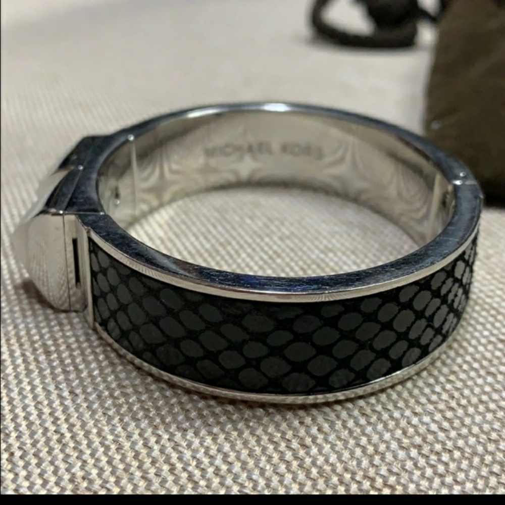 Michael Kors Python Cuff Stunning! - image 5